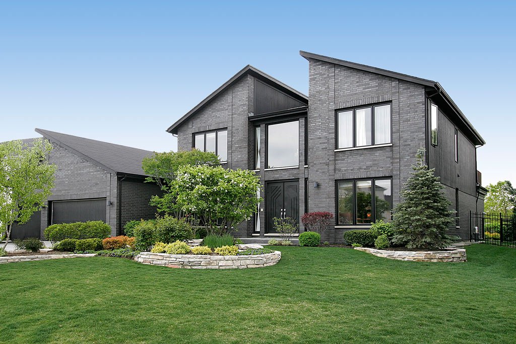Casas de color negro, la nueva tendencia - Canexel