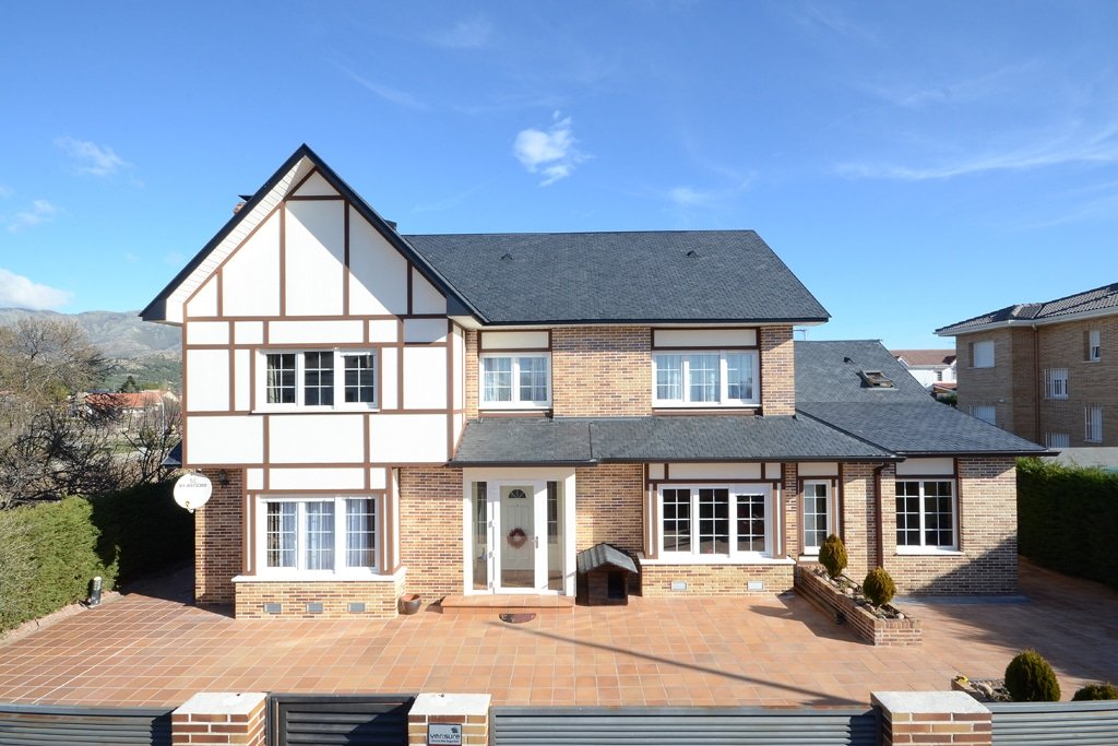 Casa Burnaby - Canexel