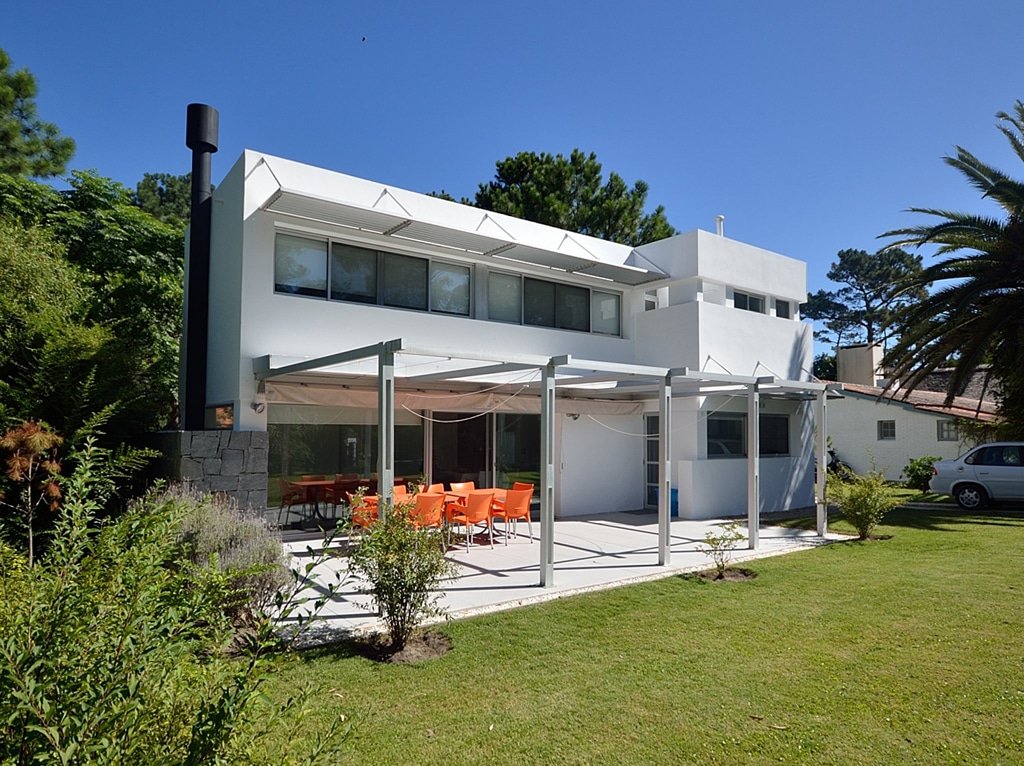 Imagen de La casa a medida del estilo de vida en Canexel fachada-trasera-pergola
