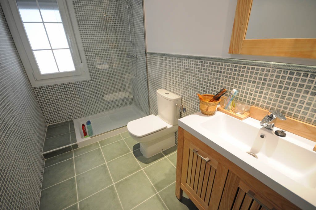 Imagen de Cuartos de baño pequeños, la solución al espacio en Canexel wc-alicatado