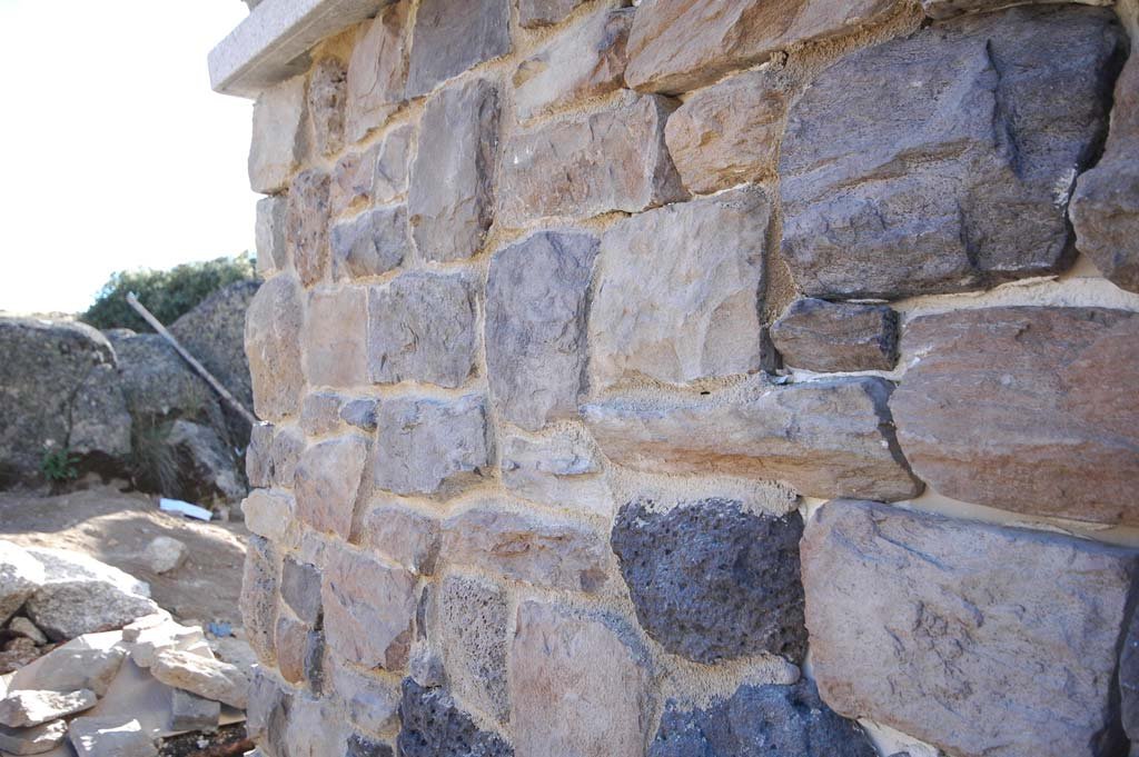 Imagen de Nuevo revestimiento para casas de madera, la piedra sintética en Canexel acabado ecopiedra