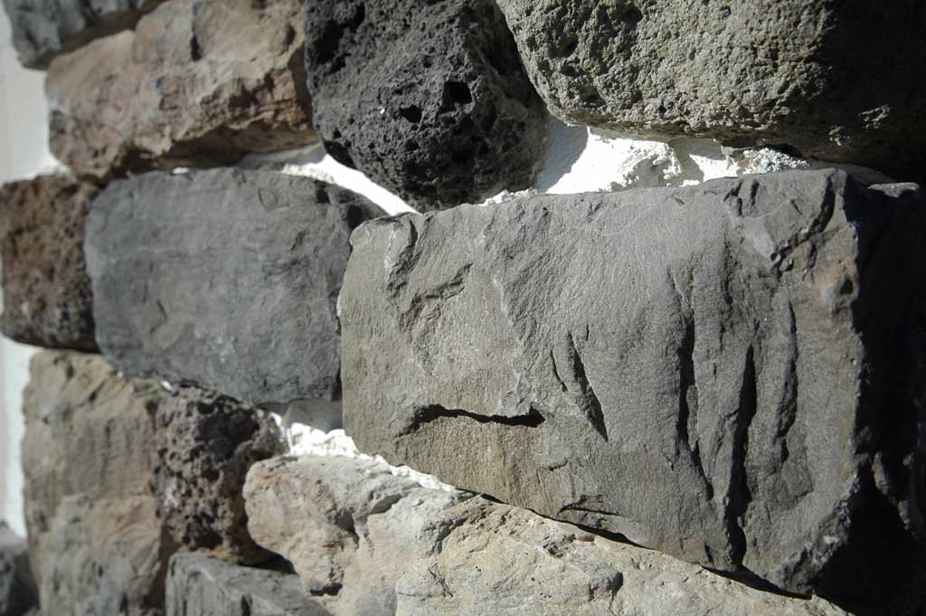 Imagen de Nuevo revestimiento para casas de madera, la piedra sintética en Canexel detalle ecopidras