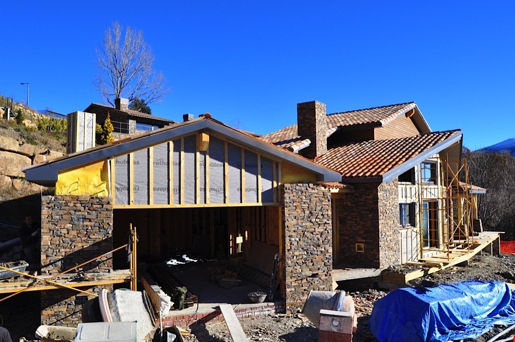 Imagen de Casa de madera en Campellas, el proceso constructivo en Canexel obras de casas