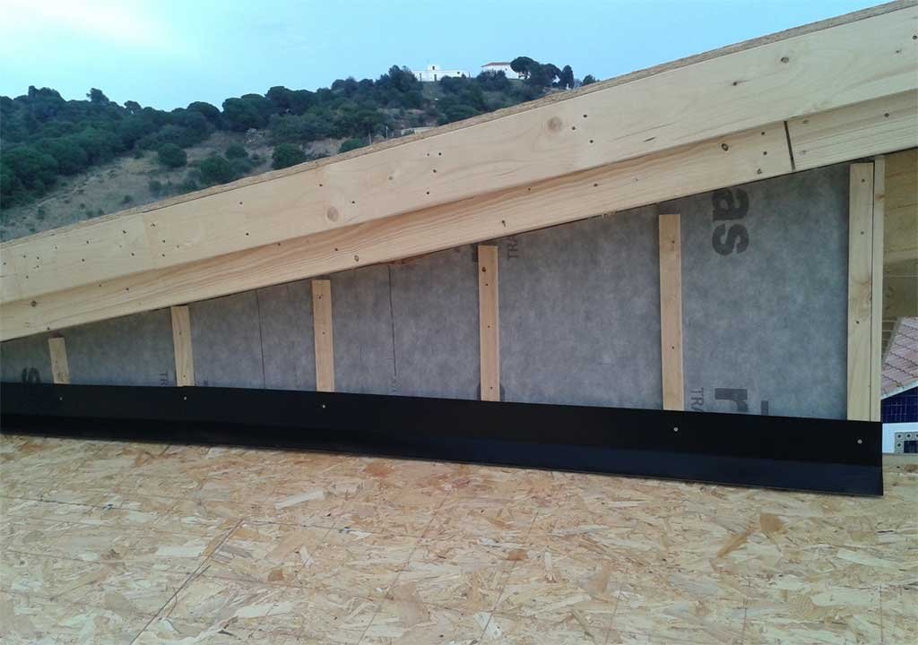 Imagen de Tejado de pizarra para casas de madera en Canexel Fascial