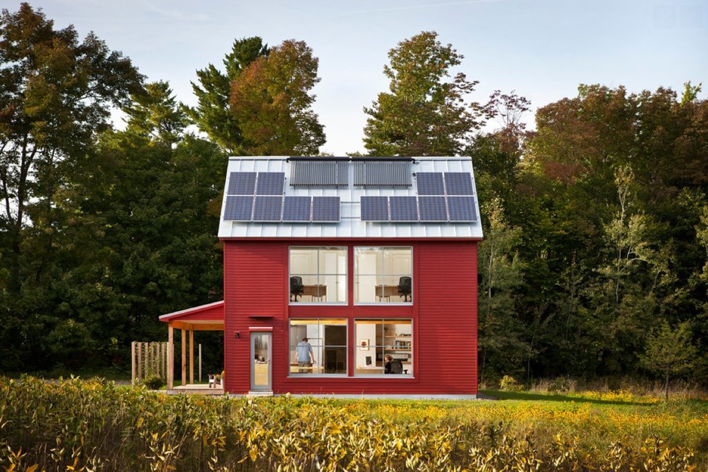 Imagen de Casas pasivas, algo más que viviendas ecológicas en Canexel Casa pasiva con placas solares