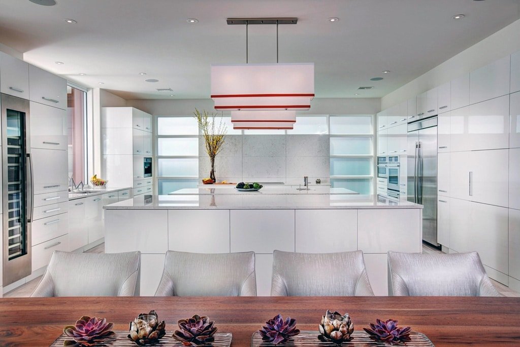 Imagen de Casa moderna de lujo en Orlando en Canexel cocina con dos islas