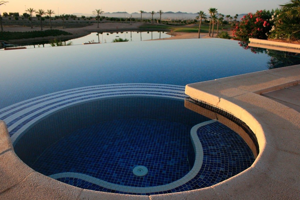 piscina tropical