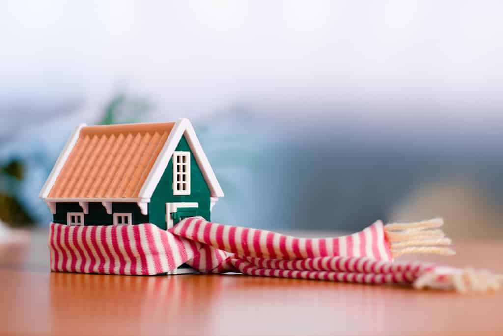 Imagen de Casas de madera ¿Son mejores que las de obra tradicional? Las 5 claves en Canexel aislamiento de las casas de madera