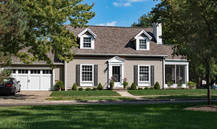 casa de madera estilo Cape Cod