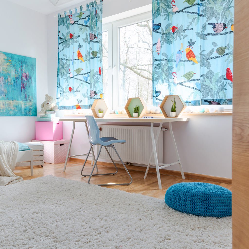 Imagen de Ideas para la decoración de dormitorios en Canexel dormitorio infantil con mesa
