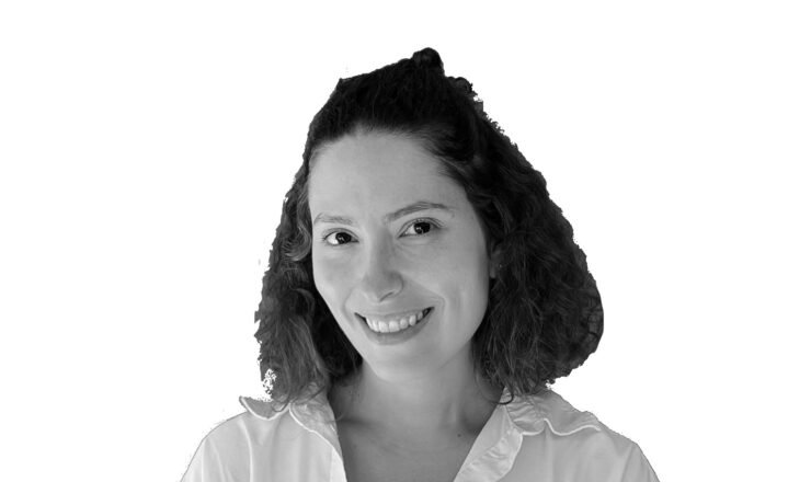 María Antonietta auxiliar de obra canexel
